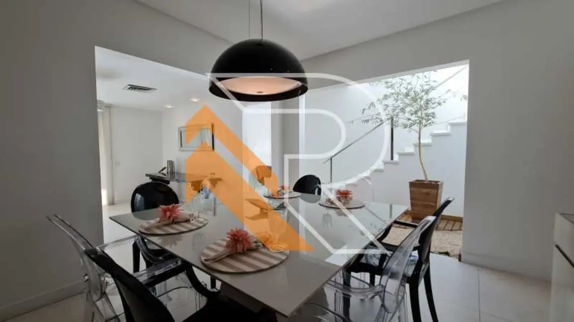 Foto 9 de Casa de Condomínio com 3 quartos à venda, 226m2 em Niteroi - RJ