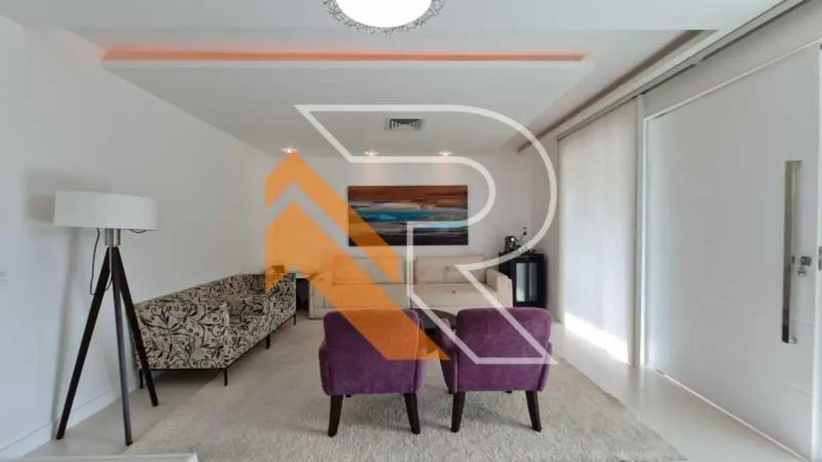 Foto 3 de Casa de Condomínio com 3 quartos à venda, 226m2 em Niteroi - RJ