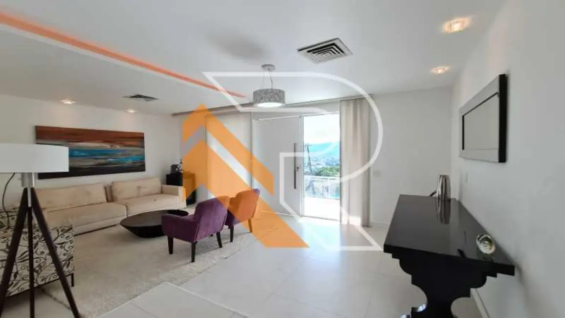 Foto 4 de Casa de Condomínio com 3 quartos à venda, 226m2 em Niteroi - RJ