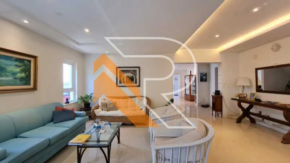 Foto 4 de Casa com 4 quartos à venda, 357m2 em Niteroi - RJ