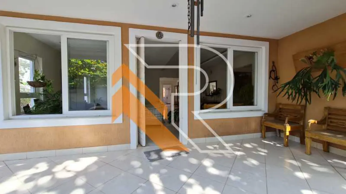 Foto 3 de Casa com 4 quartos à venda, 357m2 em Niteroi - RJ