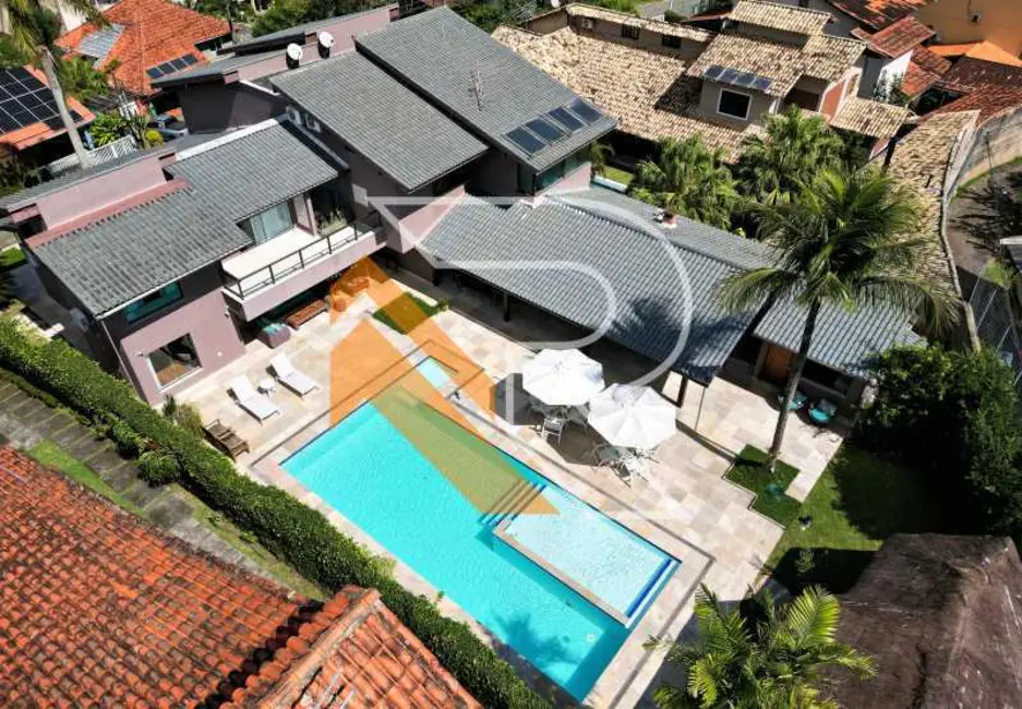 Foto 1 de Casa de Condomínio com 4 quartos à venda, 750m2 em Niteroi - RJ