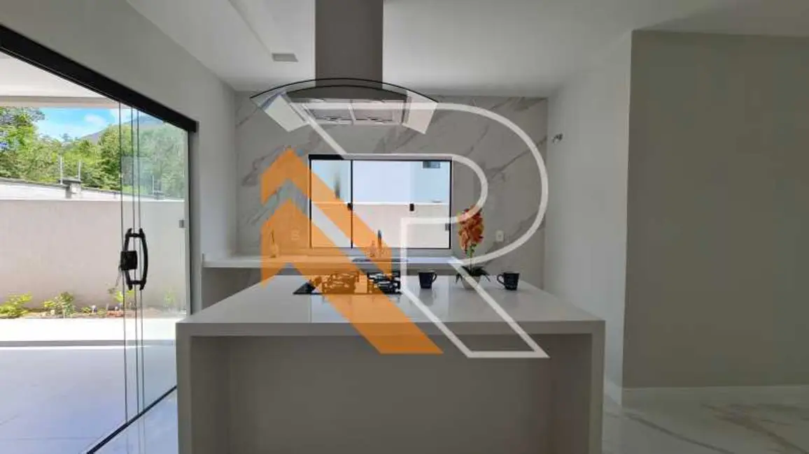 Foto 6 de Casa de Condomínio com 4 quartos à venda, 188m2 em Marica - RJ
