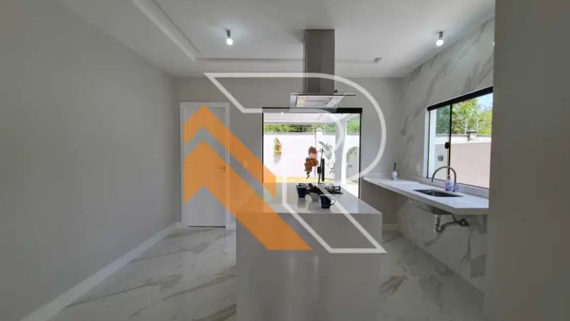 Foto 8 de Casa de Condomínio com 4 quartos à venda, 188m2 em Marica - RJ