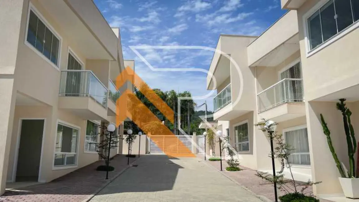 Foto 1 de Casa de Condomínio com 3 quartos à venda, 108m2 em Niteroi - RJ