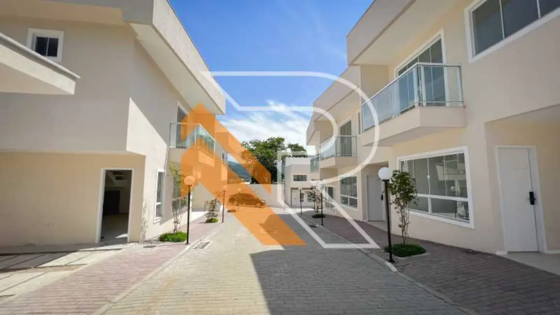 Foto 3 de Casa de Condomínio com 3 quartos à venda, 108m2 em Niteroi - RJ