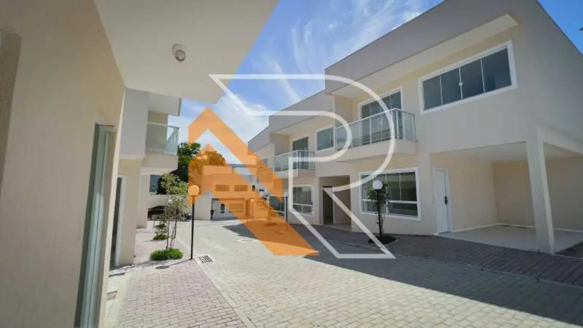 Foto 2 de Casa de Condomínio com 3 quartos à venda, 108m2 em Niteroi - RJ
