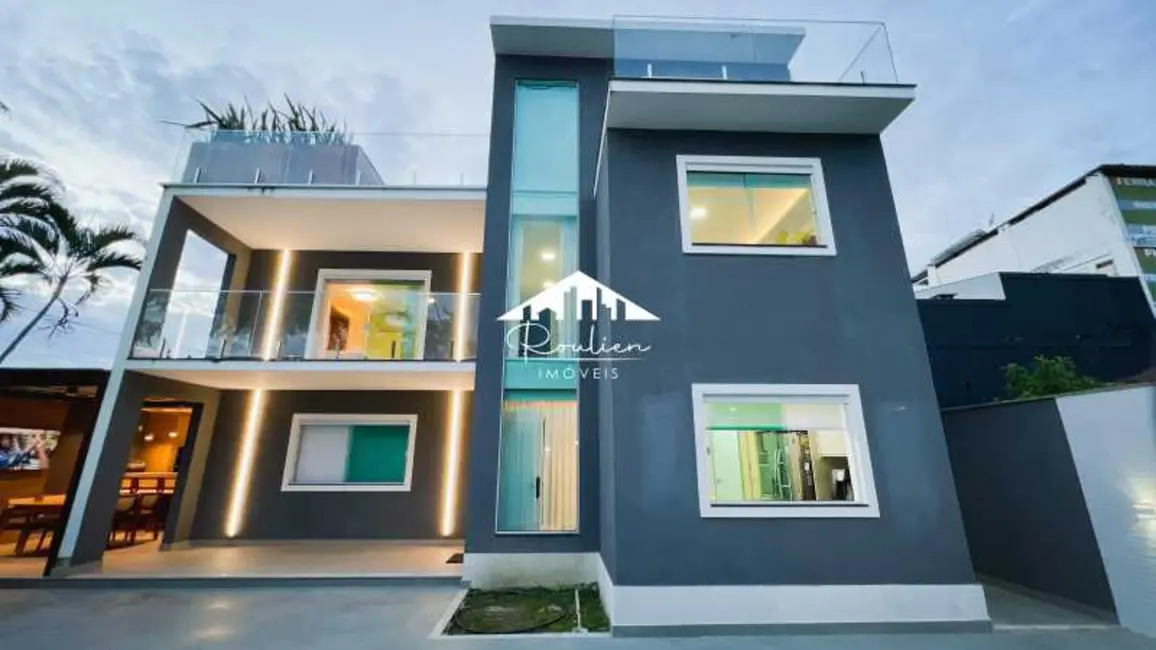 Foto 2 de Casa com 4 quartos à venda, 218m2 em Niteroi - RJ