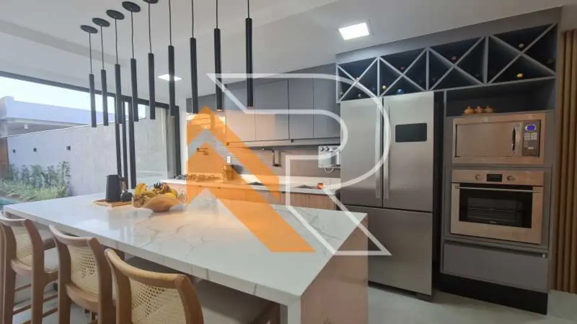 Foto 8 de Casa com 4 quartos à venda, 247m2 em Niteroi - RJ