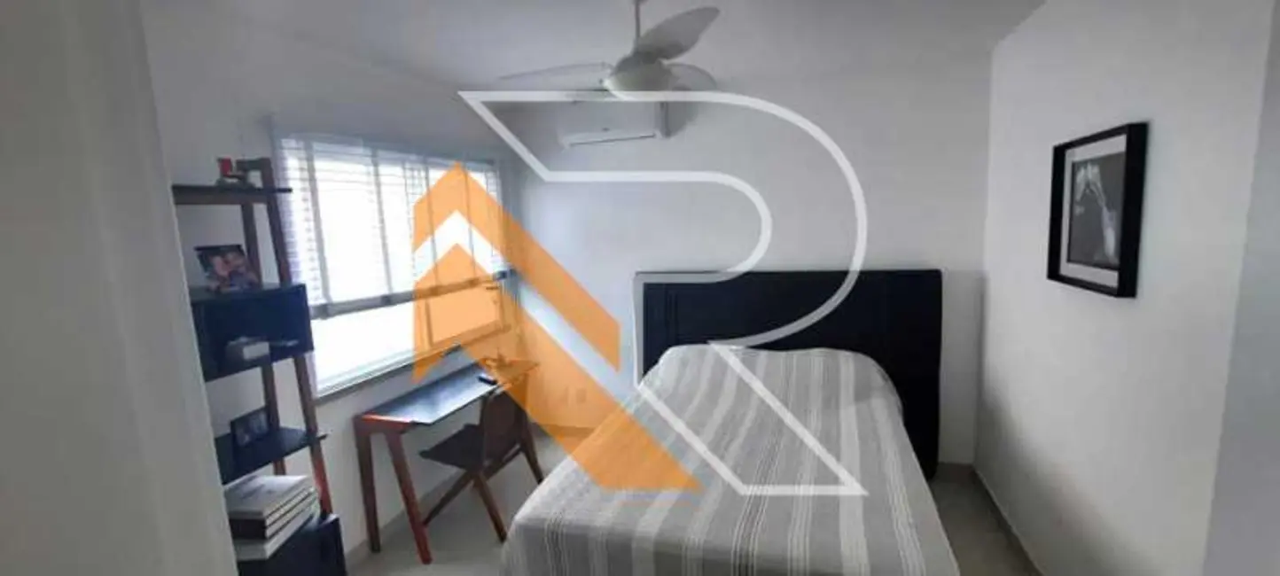 Foto 5 de Casa com 5 quartos à venda, 240m2 em Niteroi - RJ