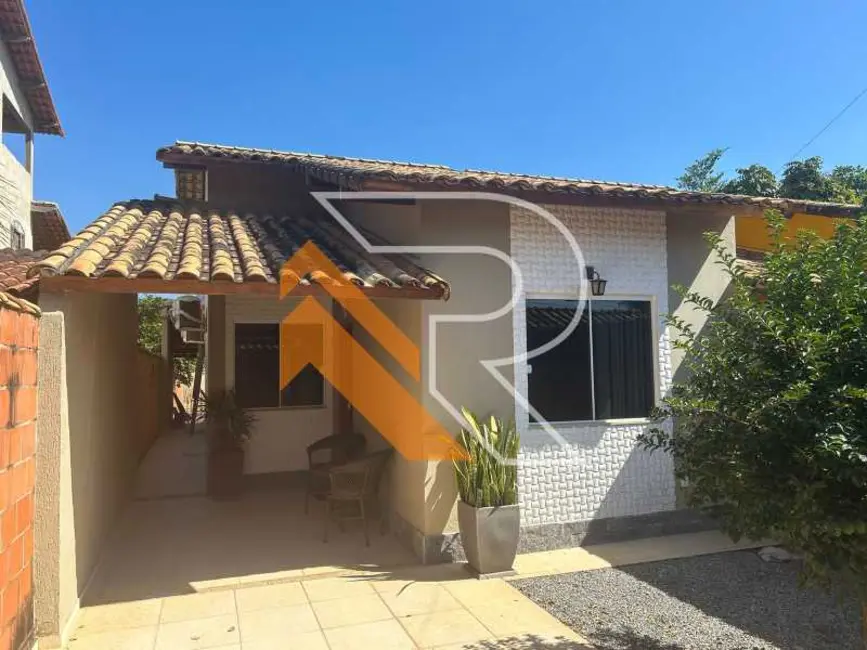 Foto 3 de Casa com 2 quartos à venda, 115m2 em Marica - RJ