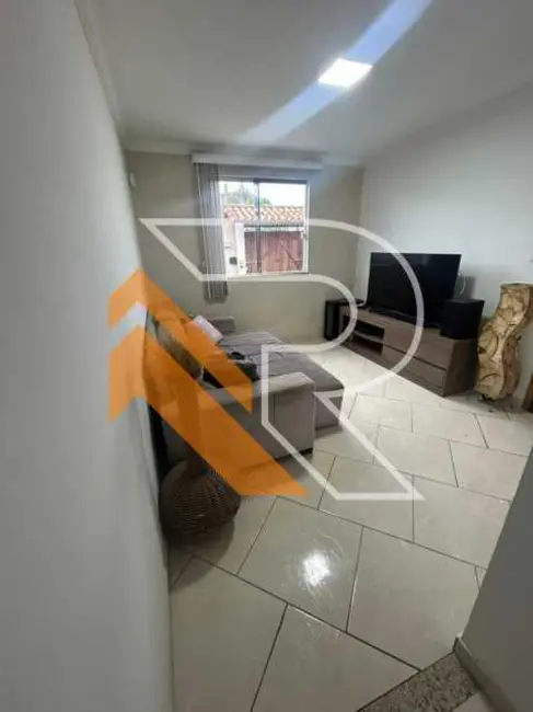 Foto 9 de Casa com 2 quartos à venda, 115m2 em Marica - RJ
