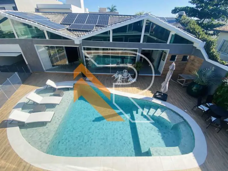 Foto 1 de Casa com 5 quartos à venda, 400m2 em Niteroi - RJ