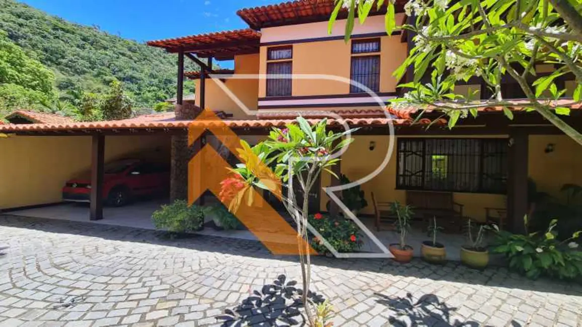Foto 1 de Casa com 5 quartos à venda, 445m2 em Niteroi - RJ