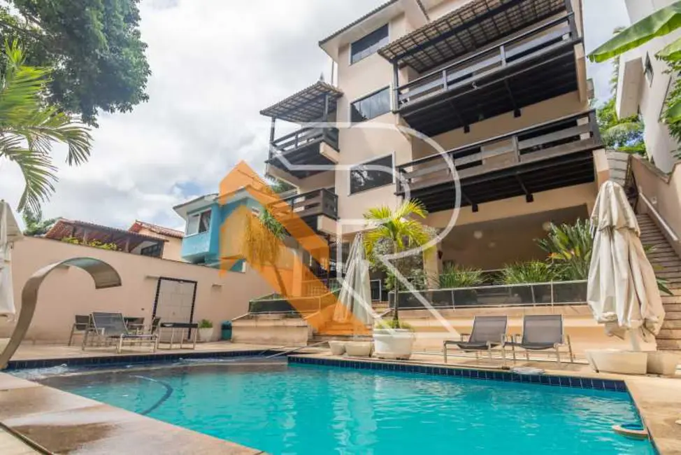 Foto 1 de Casa de Condomínio com 5 quartos à venda, 450m2 em Niteroi - RJ