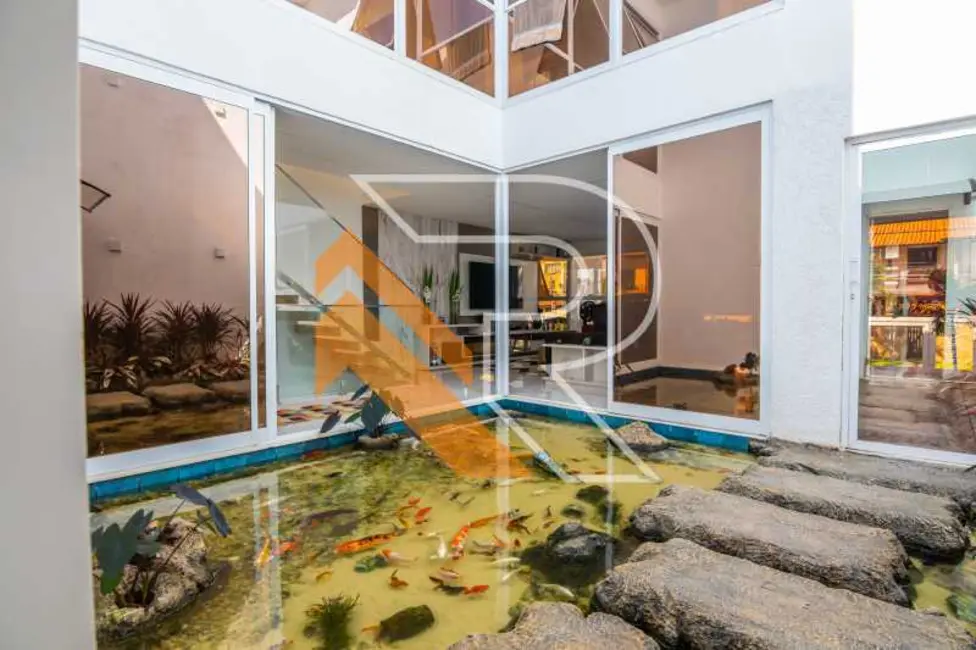 Foto 5 de Casa com 5 quartos à venda, 285m2 em Niteroi - RJ