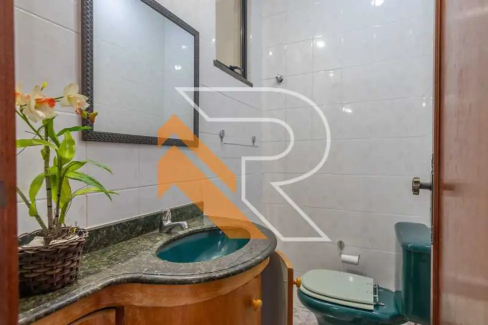 Foto 9 de Casa de Condomínio com 3 quartos à venda, 350m2 em Niteroi - RJ