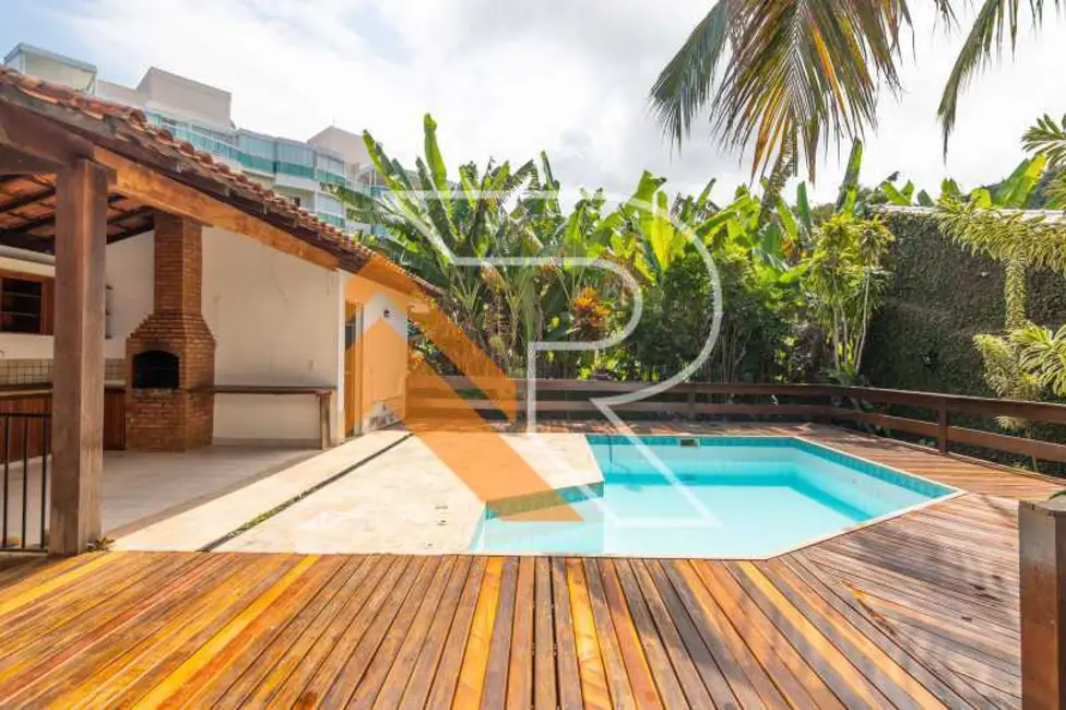 Foto 2 de Casa de Condomínio com 3 quartos à venda, 350m2 em Niteroi - RJ