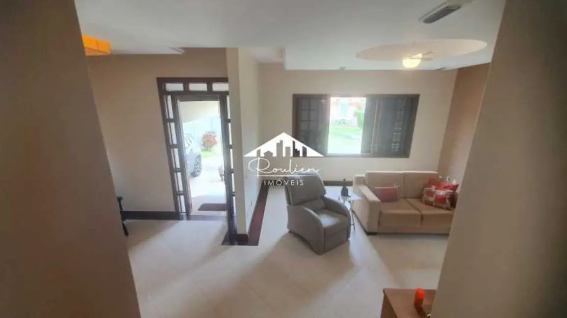 Foto 2 de Casa de Condomínio com 4 quartos à venda, 324m2 em Niteroi - RJ