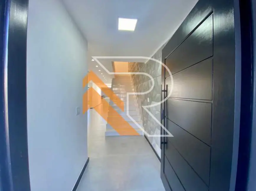 Foto 3 de Casa com 4 quartos à venda, 247m2 em Niteroi - RJ