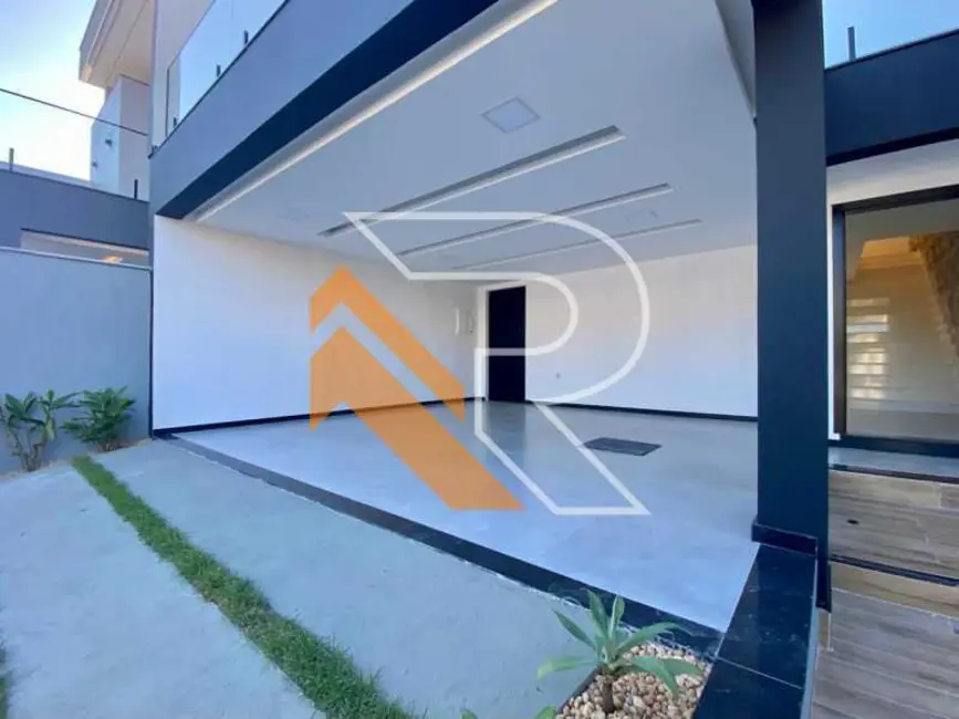 Foto 2 de Casa com 4 quartos à venda, 247m2 em Niteroi - RJ