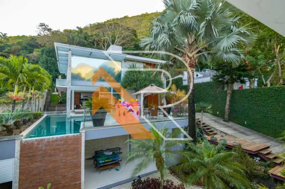 Foto 6 de Casa com 5 quartos à venda, 817m2 em Niteroi - RJ
