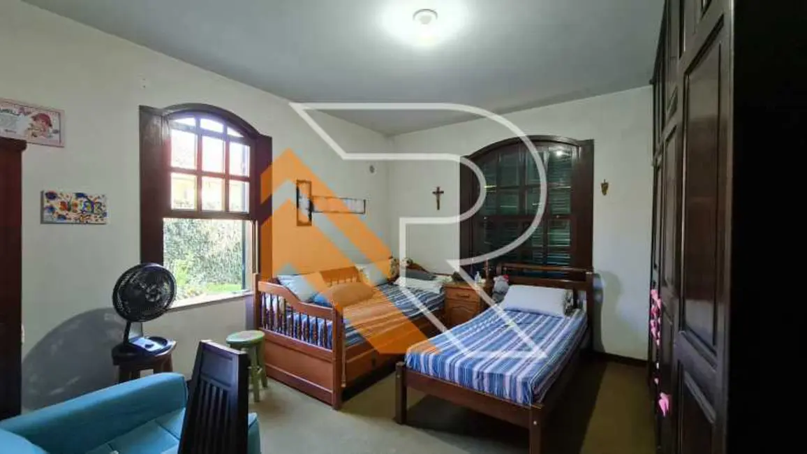 Casa com 4 quartos à venda, 251m2 em Niteroi - RJ - imagem 9 Foto 9 de Casa com 4 quartos à venda, 251m2 em Niteroi - RJ