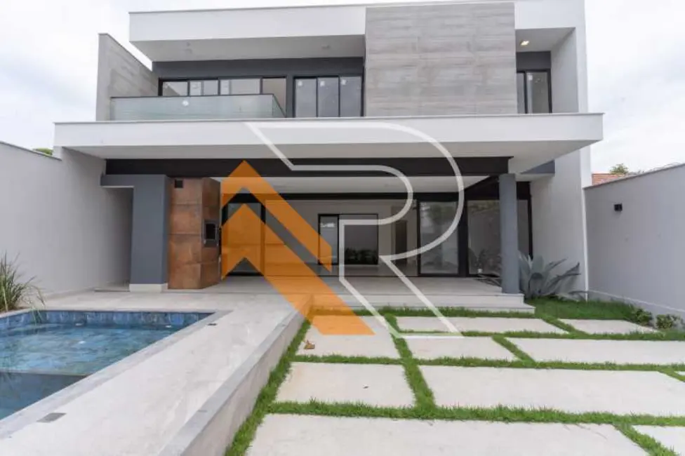 Foto 2 de Casa com 3 quartos à venda, 180m2 em Niteroi - RJ