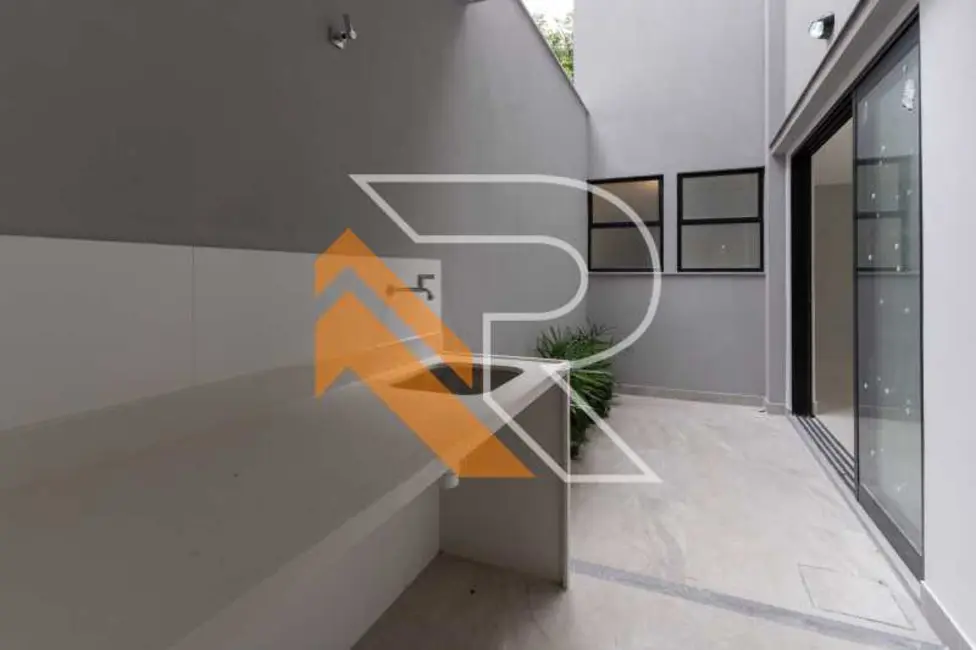 Foto 5 de Casa com 3 quartos à venda, 180m2 em Niteroi - RJ