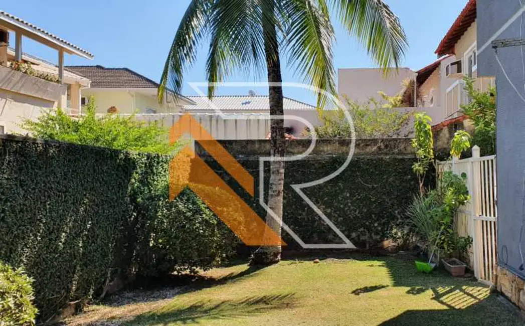 Foto 1 de Casa de Condomínio com 3 quartos à venda, 120m2 em Niteroi - RJ