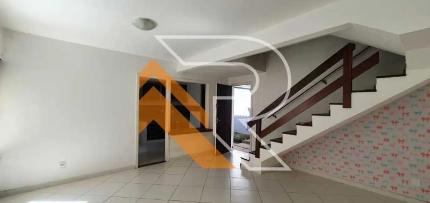 Casa de Condomínio com 3 quartos à venda, 120m2 em Niteroi - RJ - imagem 8 Foto 8 de Casa de Condomínio com 3 quartos à venda, 120m2 em Niteroi - RJ