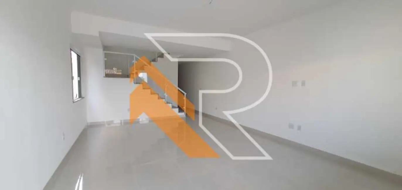 Casa com 4 quartos à venda e para alugar, 176m2 em Niteroi - RJ - imagem 4 Foto 4 de Casa com 4 quartos à venda e para alugar, 176m2 em Niteroi - RJ