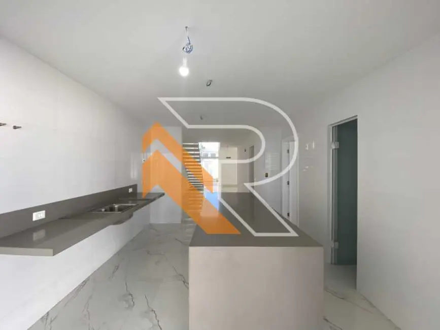 Foto 8 de Casa com 4 quartos à venda, 213m2 em Niteroi - RJ