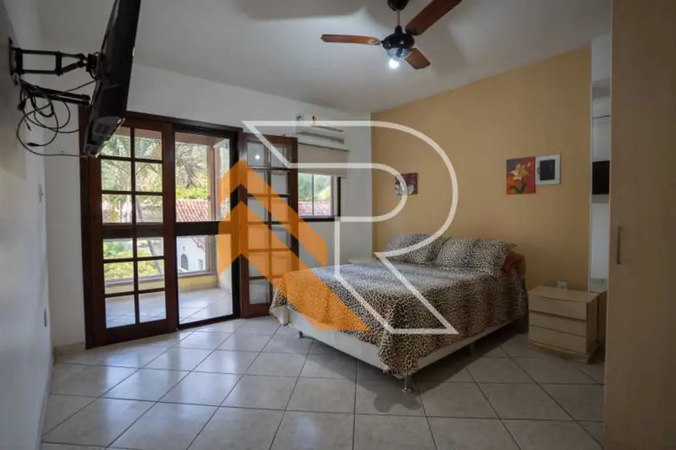 Foto 6 de Casa com 3 quartos à venda, 304m2 em Niteroi - RJ