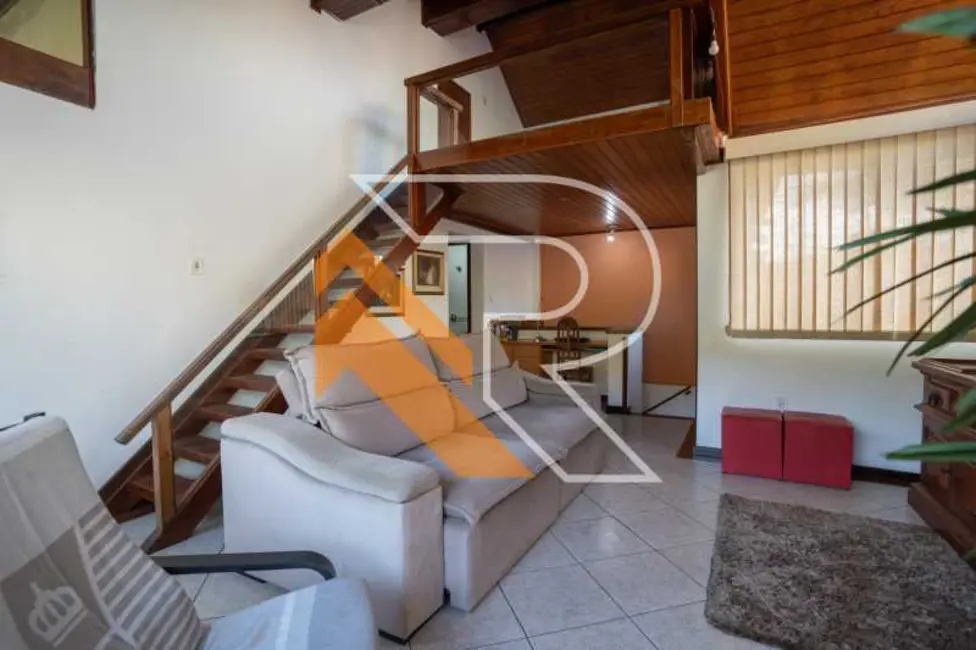 Foto 5 de Casa com 3 quartos à venda, 304m2 em Niteroi - RJ