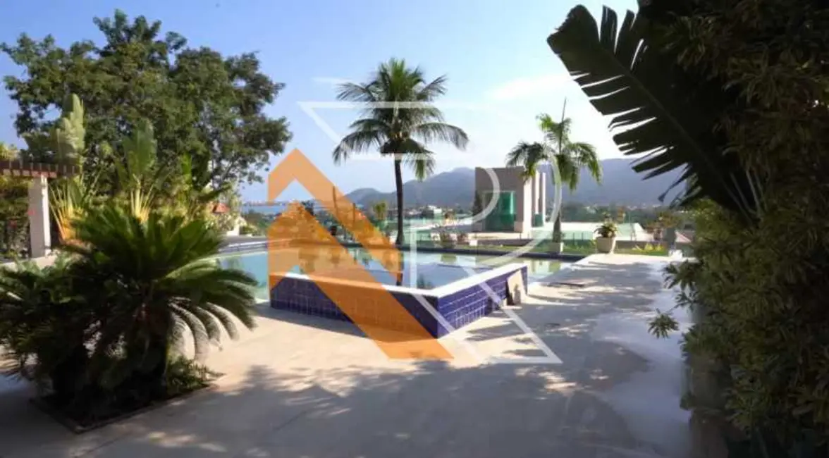 Foto 2 de Casa de Condomínio com 5 quartos à venda, 1450m2 em Niteroi - RJ