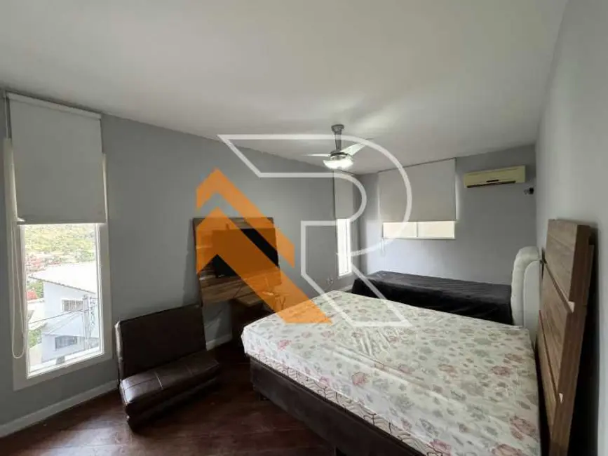 Foto 6 de Casa de Condomínio com 4 quartos à venda, 352m2 em Niteroi - RJ