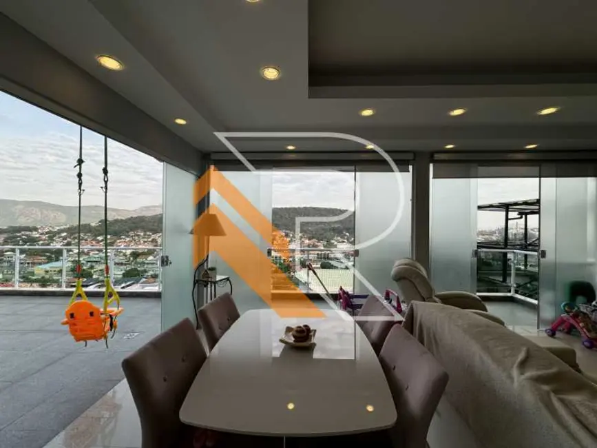 Foto 2 de Casa de Condomínio com 4 quartos à venda, 352m2 em Niteroi - RJ