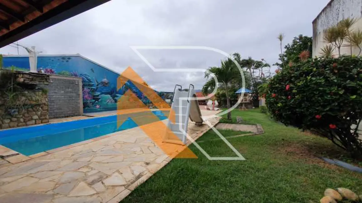 Foto 2 de Casa com 7 quartos à venda, 561m2 em Niteroi - RJ