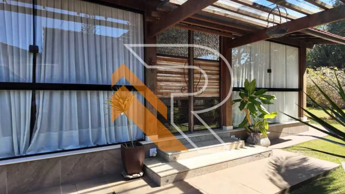 Foto 4 de Casa com 7 quartos à venda, 450m2 em Marica - RJ