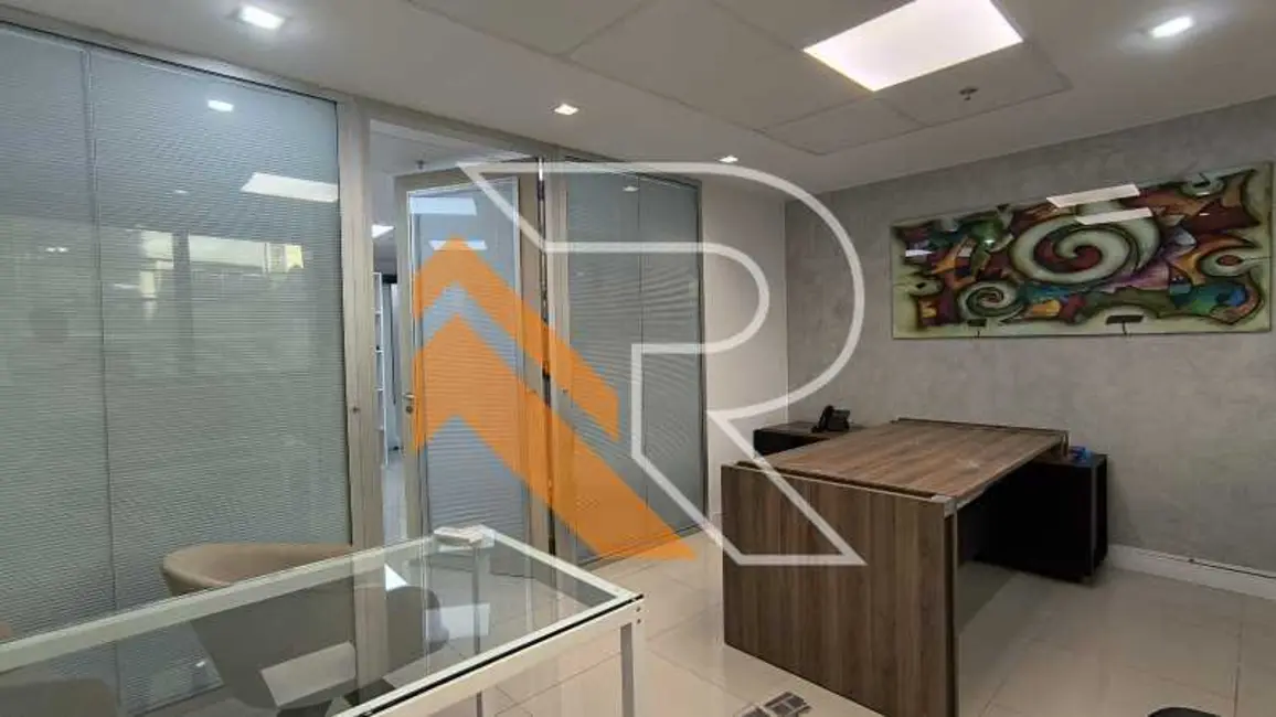 Casa Comercial à venda, 320m2 em Niteroi - RJ - imagem 7 Foto 7 de Casa Comercial à venda, 320m2 em Niteroi - RJ