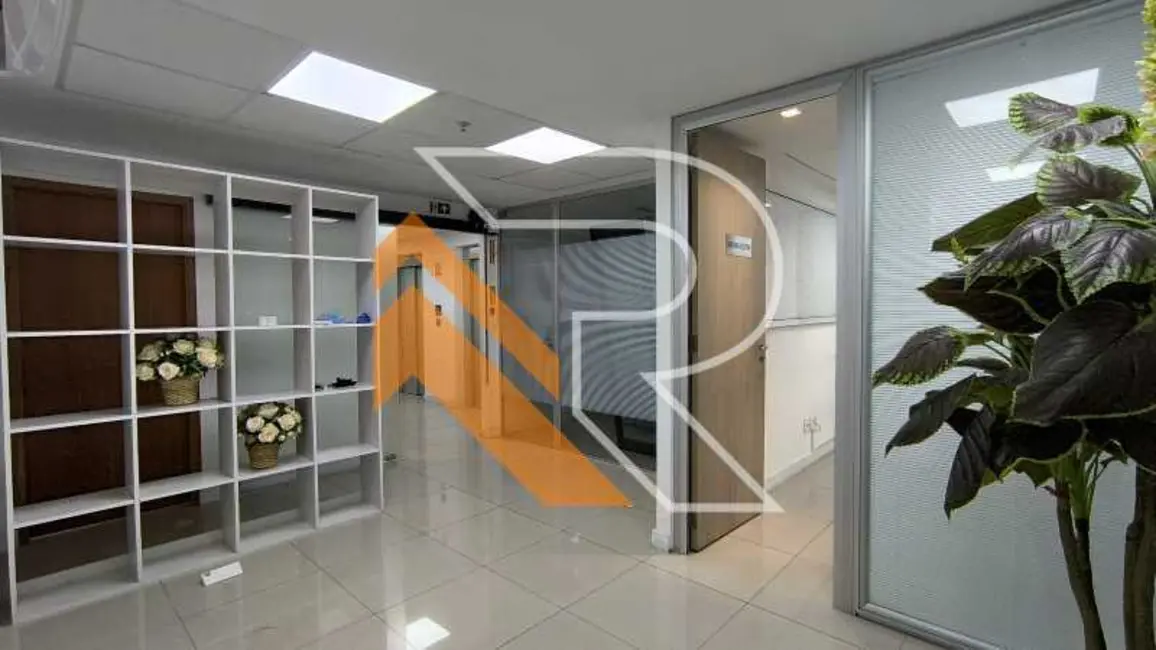 Casa Comercial à venda, 320m2 em Niteroi - RJ - imagem 4 Foto 4 de Casa Comercial à venda, 320m2 em Niteroi - RJ