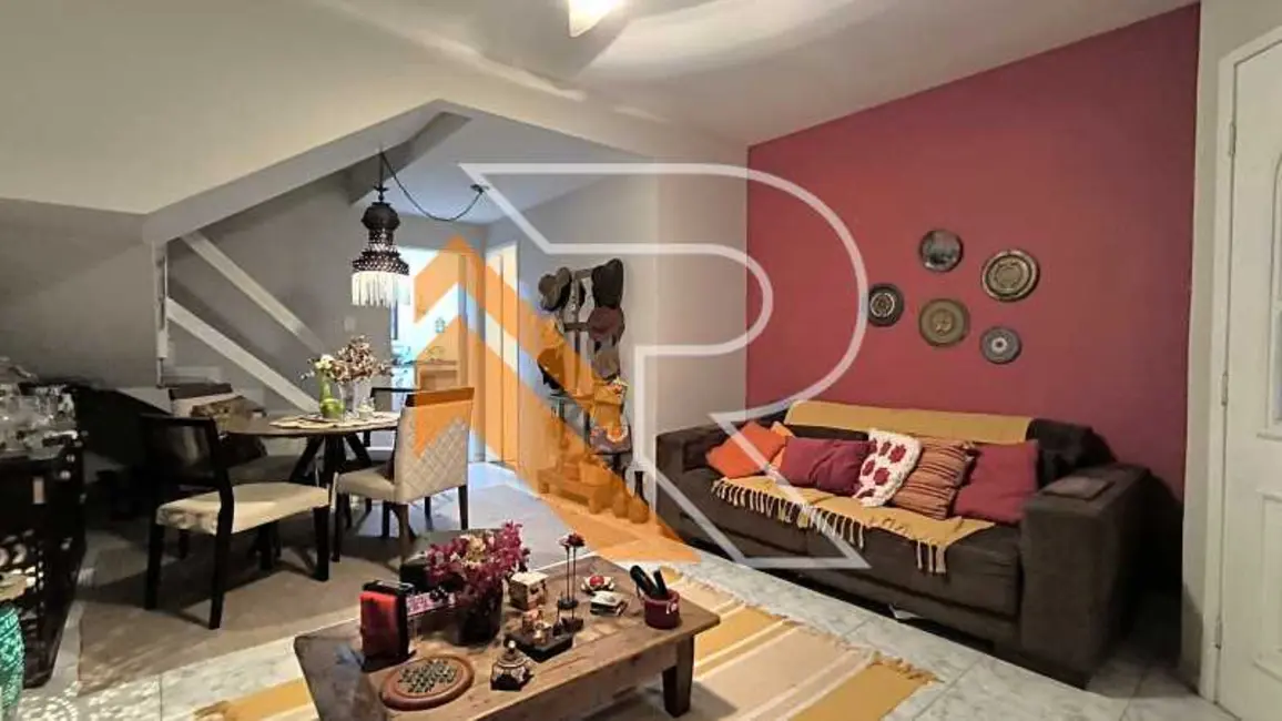 Casa com 4 quartos à venda, 120m2 em Niteroi - RJ - imagem 5 Foto 5 de Casa com 4 quartos à venda, 120m2 em Niteroi - RJ