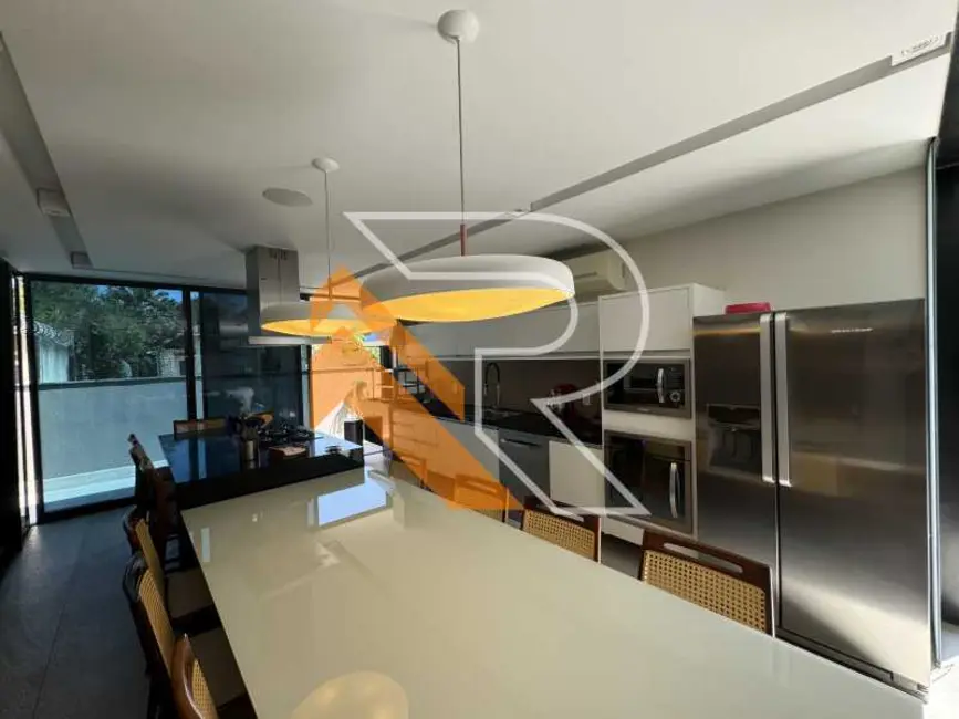 Foto 9 de Casa de Condomínio com 4 quartos à venda, 382m2 em Niteroi - RJ