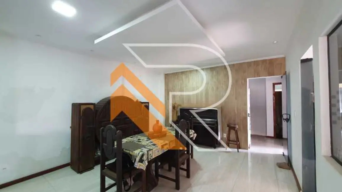 Foto 7 de Casa com 6 quartos à venda, 422m2 em Niteroi - RJ