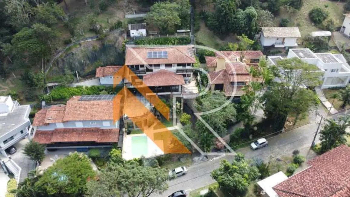 Foto 1 de Casa de Condomínio com 4 quartos à venda, 562m2 em Niteroi - RJ