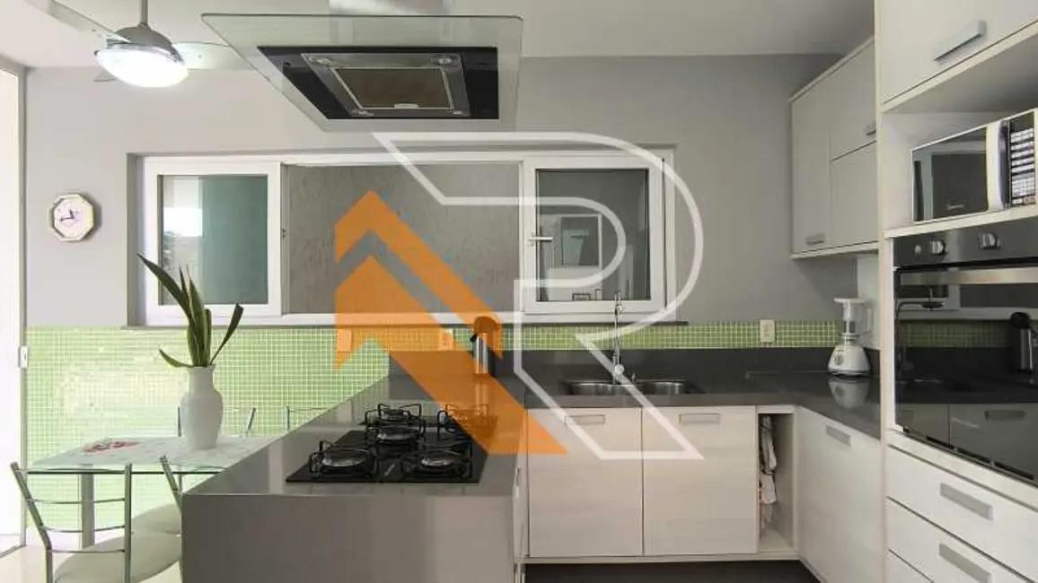 Foto 8 de Casa de Condomínio com 4 quartos à venda, 393m2 em Niteroi - RJ