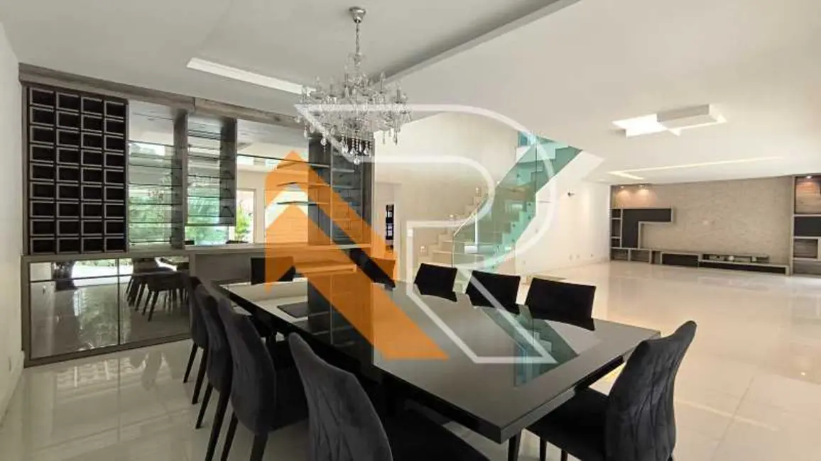 Casa de Condomínio com 3 quartos à venda e para alugar, 287m2 em Niteroi - RJ - imagem 9 Foto 9 de Casa de Condomínio com 3 quartos à venda e para alugar, 287m2 em Niteroi - RJ