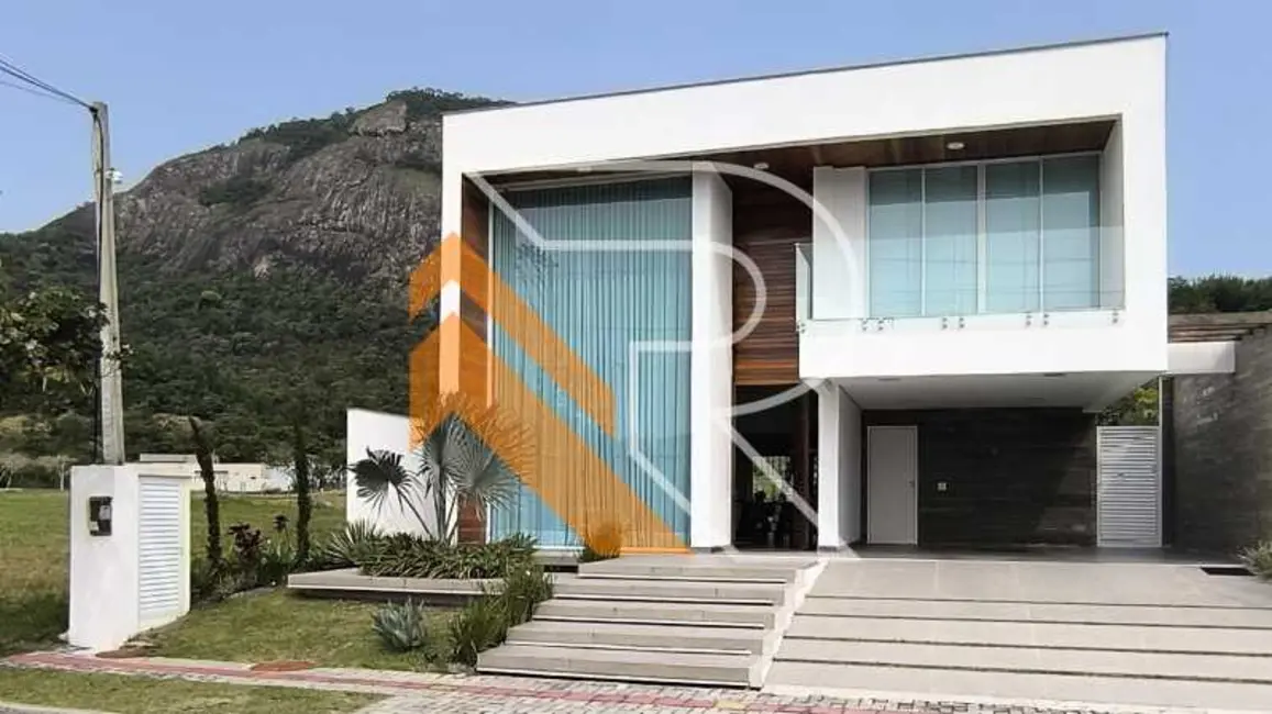 Foto 1 de Casa de Condomínio com 4 quartos à venda, 310m2 em Marica - RJ