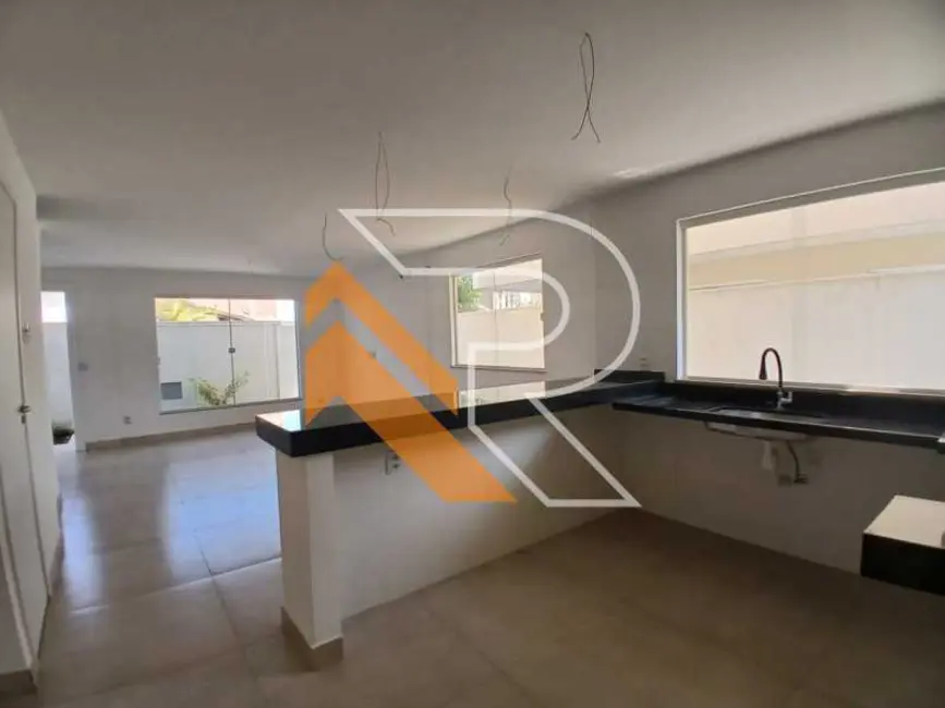 Casa com 3 quartos à venda, 140m2 em Niteroi - RJ - imagem 5 Foto 5 de Casa com 3 quartos à venda, 140m2 em Niteroi - RJ